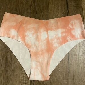 aerie no show cheeky panty medium